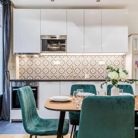 Spacious - 2br 6p - Republique Διαμέρισμα *